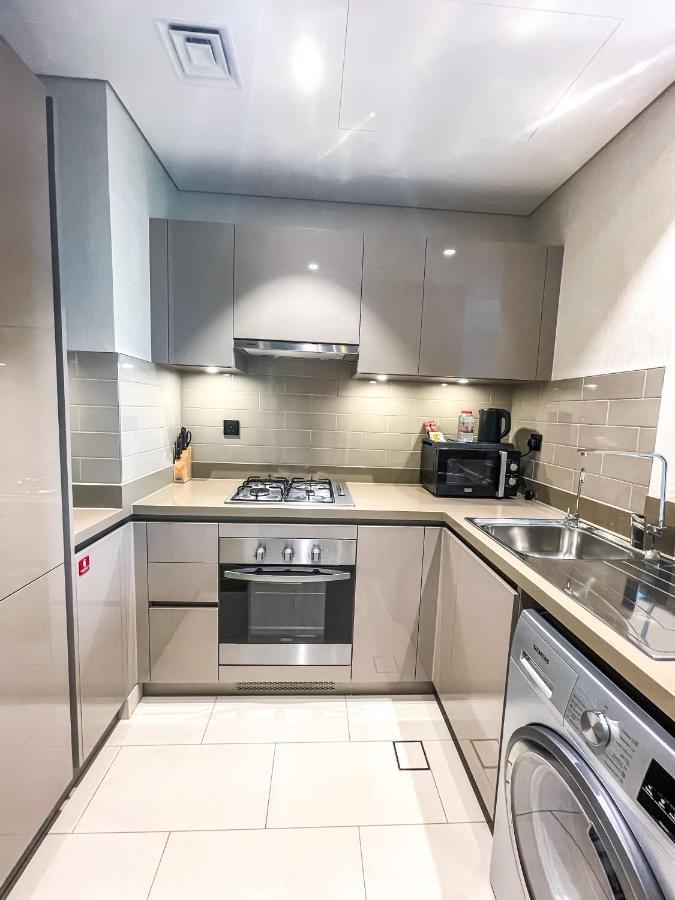 Stay By Latinem Luxury Studio Holiday Home G6-6103 Near Burj Khalifa Dubaj Kültér fotó